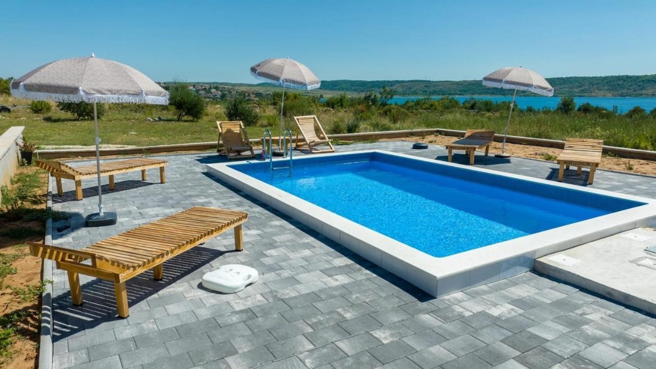 Family Friendly Apartments With A Swimming Pool Rtina - Stosici, Zadar - 21450 المظهر الخارجي الصورة